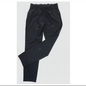 Lululemon On The Fly Black Pants
